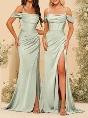 Bridesmaid Dresses: Elegant Backless Satin Party Gown with High Slit