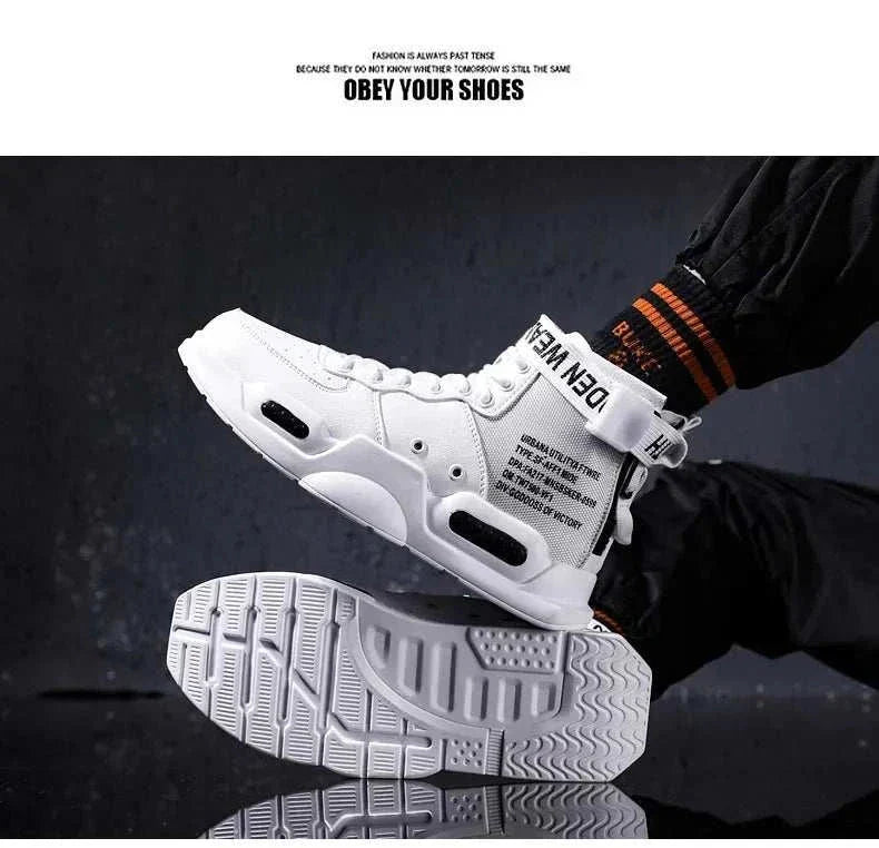 High-tops Sneakers: Trendy Men's Casual Sports Shoes - Sports Shoes